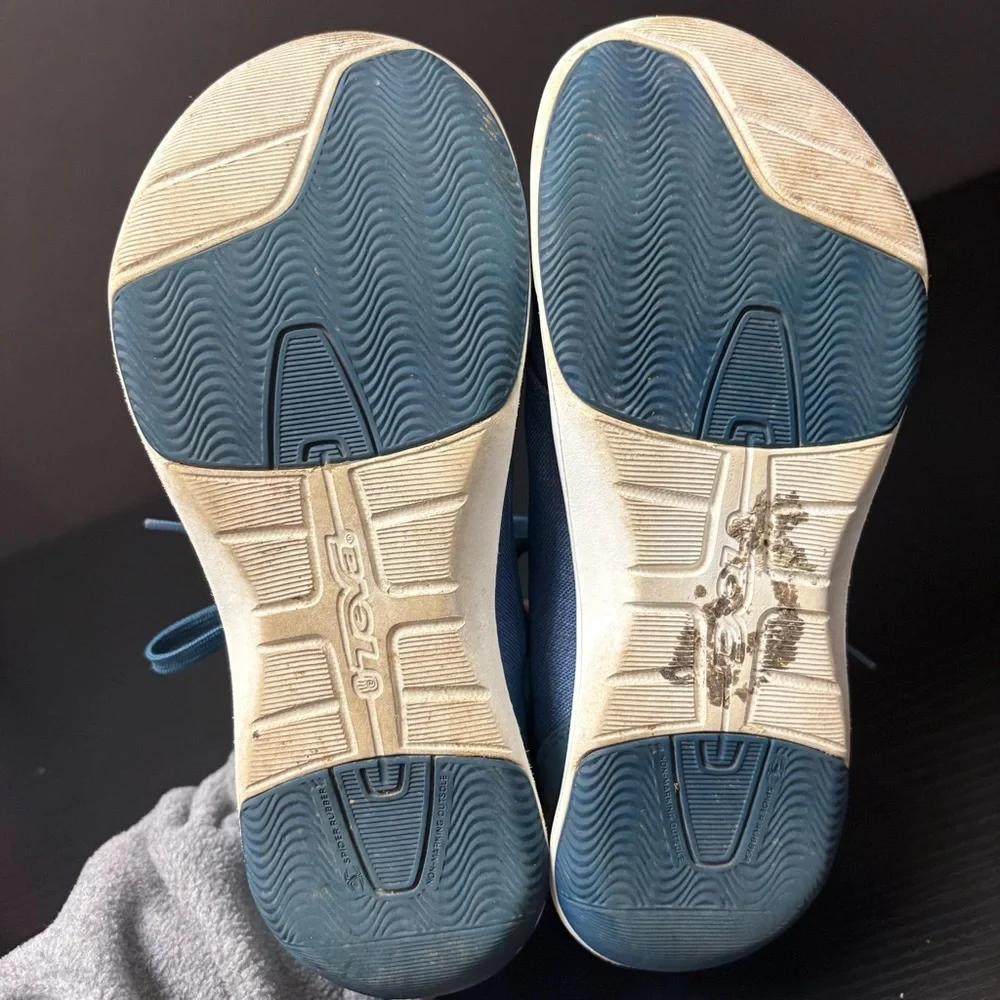 Teva Chukka Shoe Women's SZ 5 Wander Canvas Blue‎ Hi Top Comfort Cool FLAW